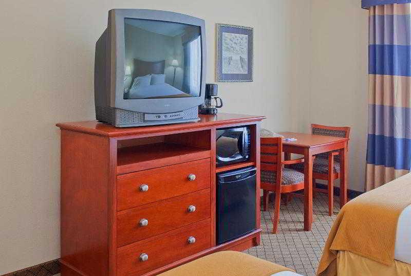 Holiday Inn Express & Suites Pensacola West I-10, An Ihg Hotel Pokoj fotografie