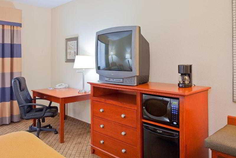 Holiday Inn Express & Suites Pensacola West I-10, An Ihg Hotel Pokoj fotografie